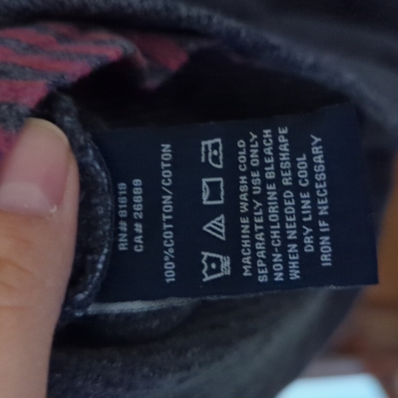 Robert Graham Dark Gray Knit Quarter Zip Size XL - Picture 6 of 6